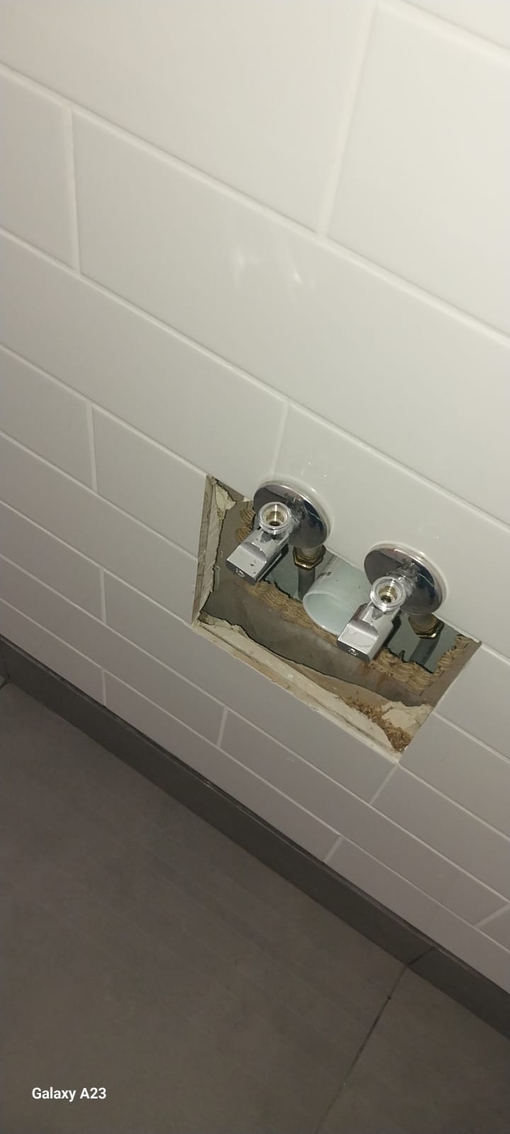 Shower mixer installation