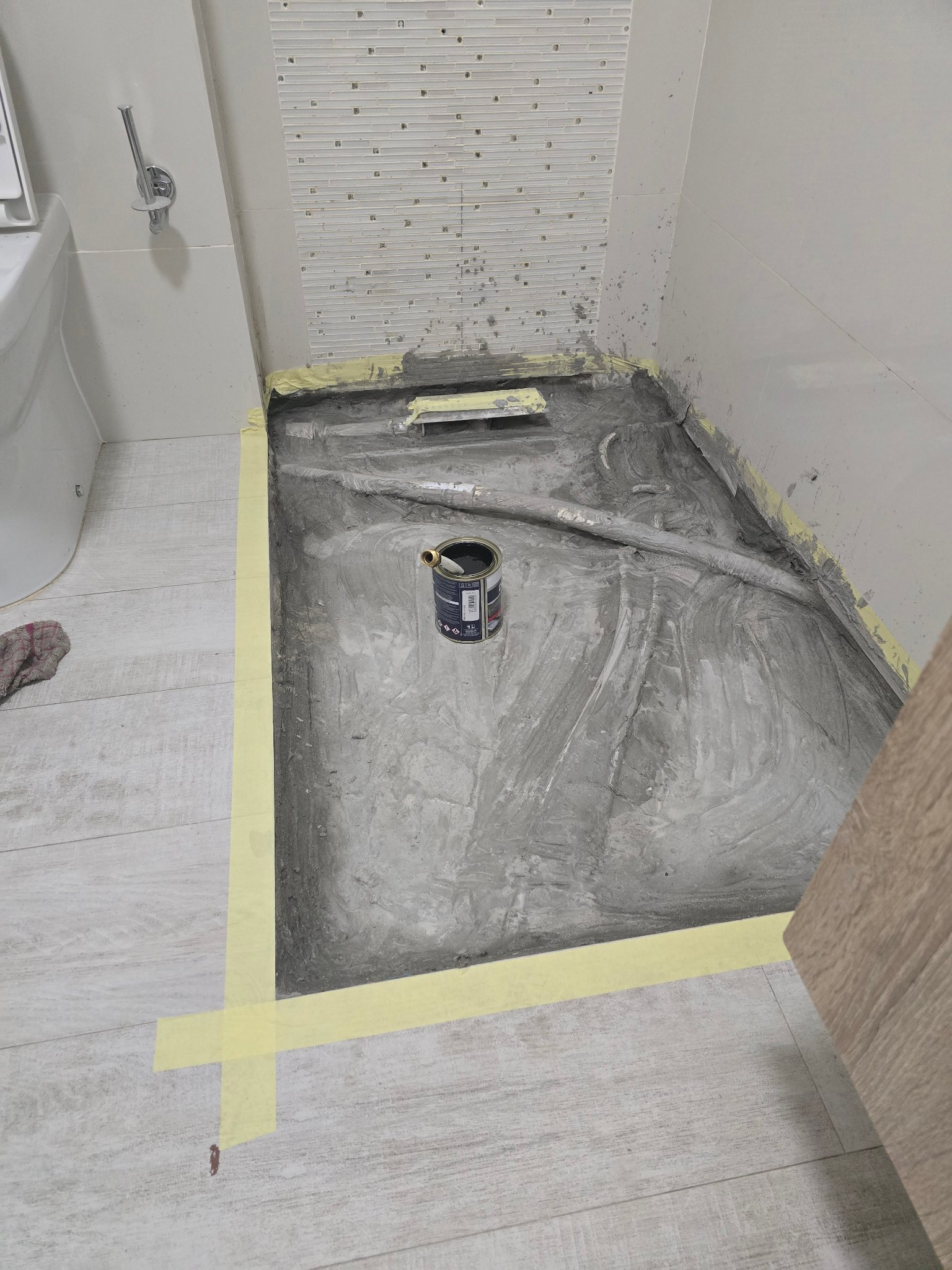 Bathroom fitment — drain installation
